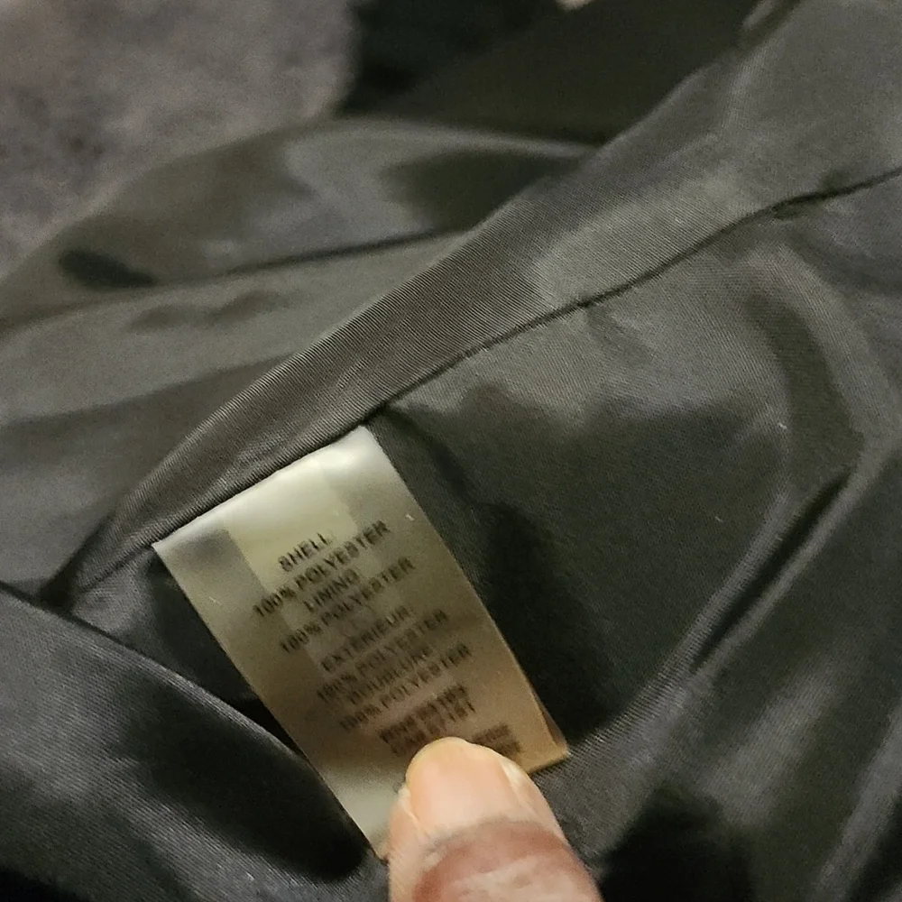 Black Jacket With Zipper Pocket - Picture 4 of 7